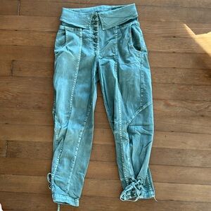 Ulla Johnson Kingston green barrel leg lace up jeans. Size 2